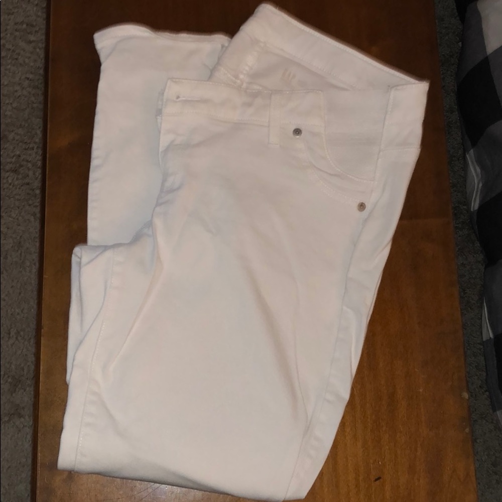 GAP Maternity White Skinny Crop Jeans